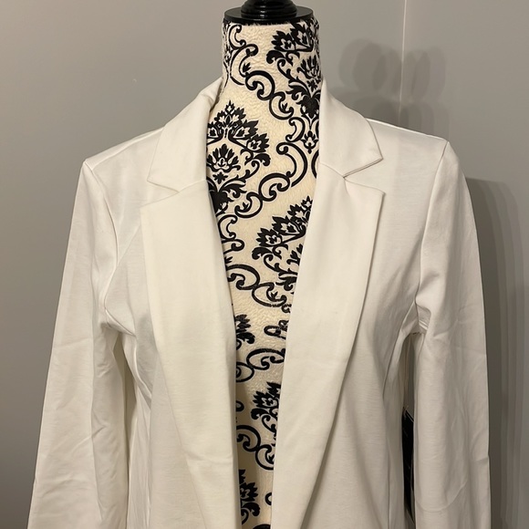 HAVE Los Angeles White Lab Coat - Picture 2 of 10